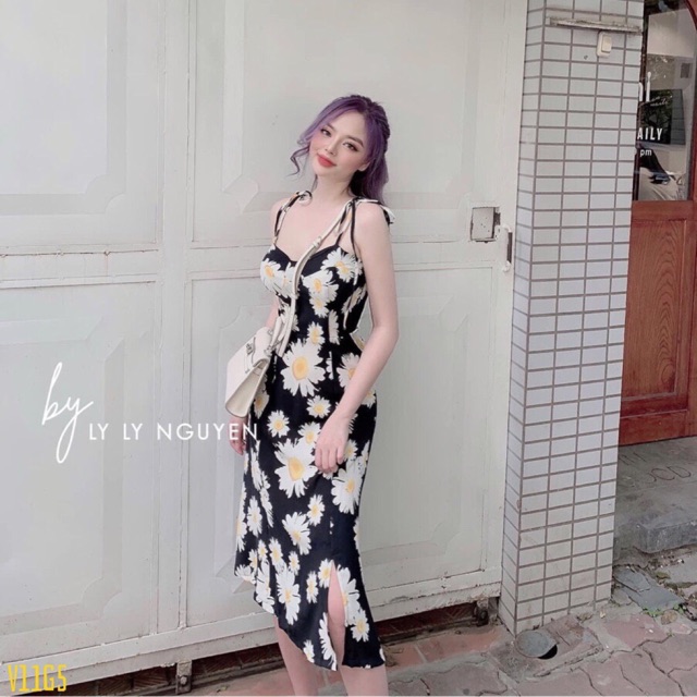 Váy hoa cúc hai dây xẻ vạt.sỉ 115k