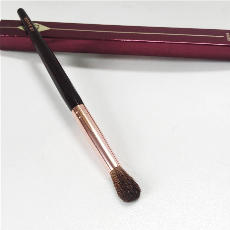 Cọ  Charlotte Tilbury Eye Blender Brush