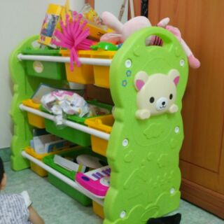 Kệ để đồ chơi hello kitty