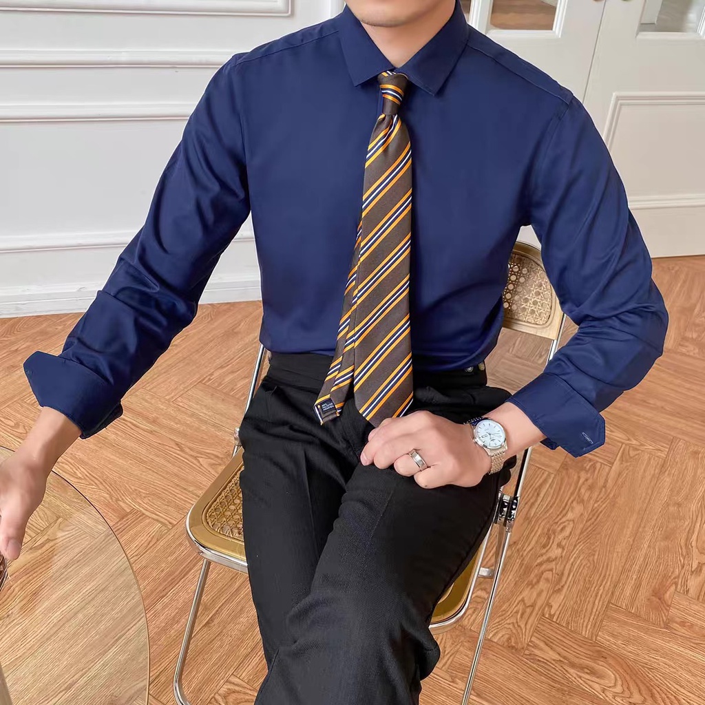 Áo sơ mi nam dài tay cổ bẻ chất liệu lụa mềm mịn , không nhăn, không xù , thấm hút mồ hôi