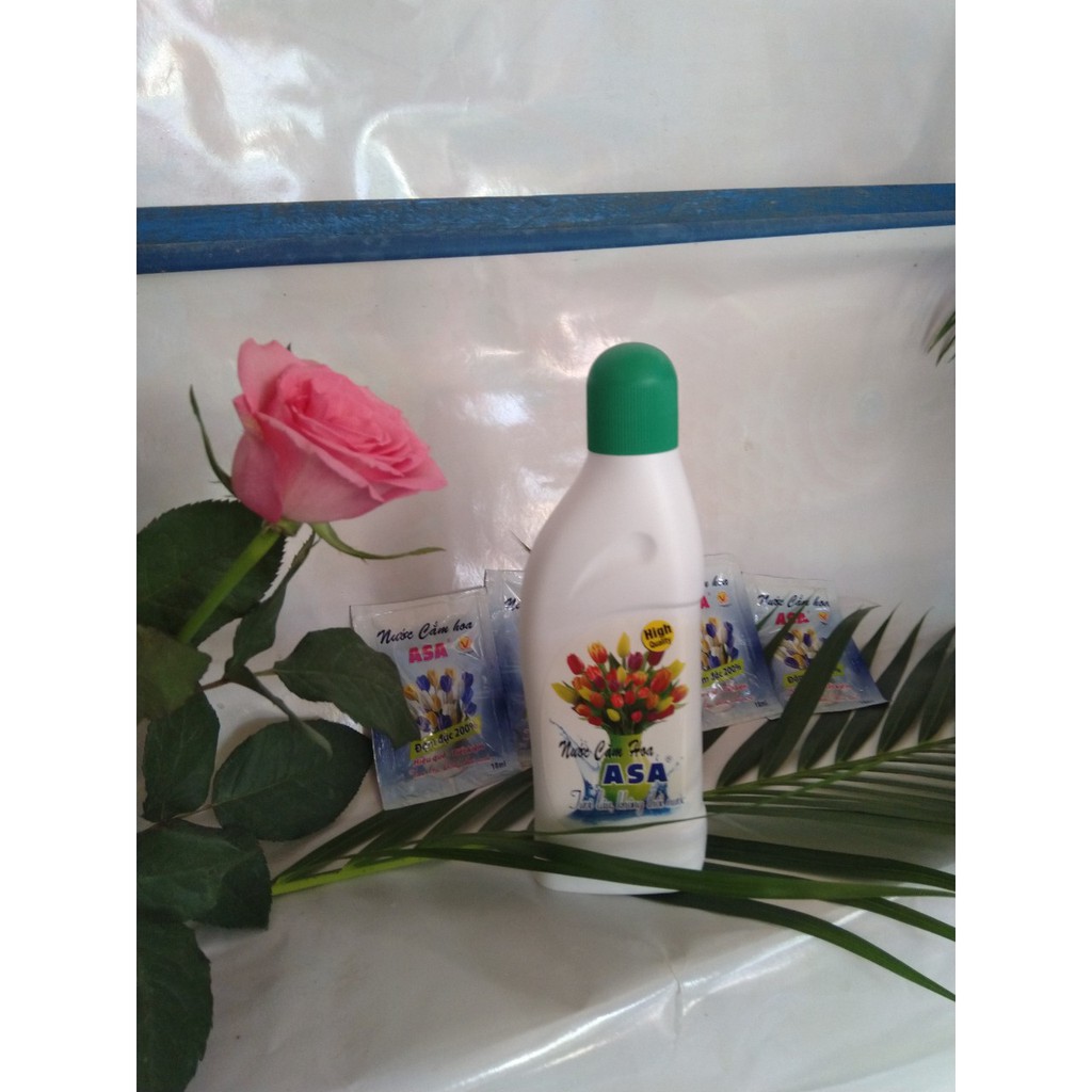 nước giữ hoa tươi lâu