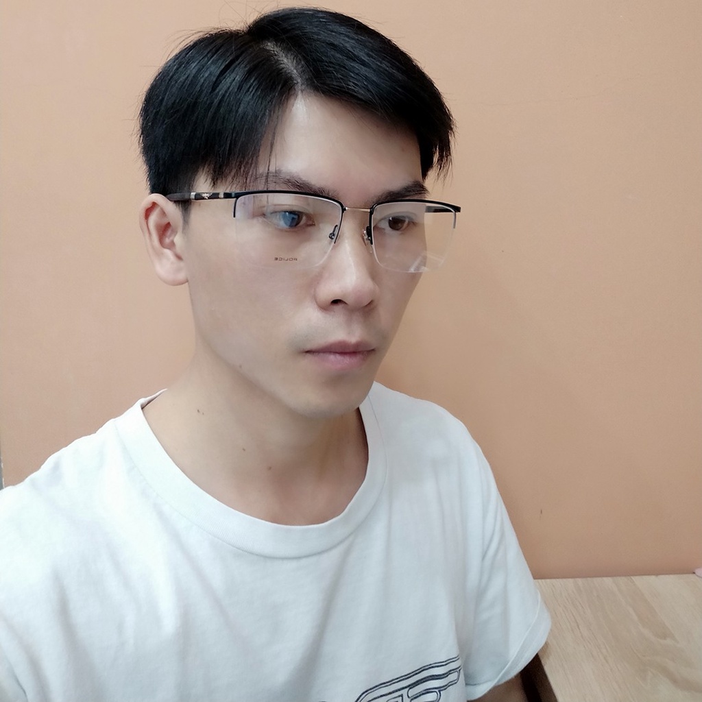 Gọng kính nam nữ POLICE VPLD18 chính hãng, thiết kế dễ đeo bảo vệ mắt