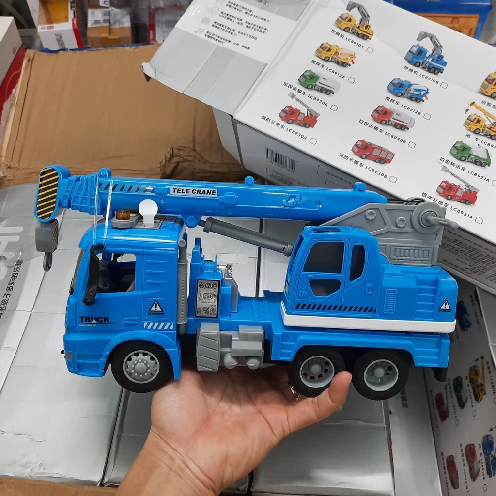 Xe cẩu móc đồ chơi trẻ em mô hình tỉ lệ 1:16 bằng nhựa ABS có âm thanh và đèn