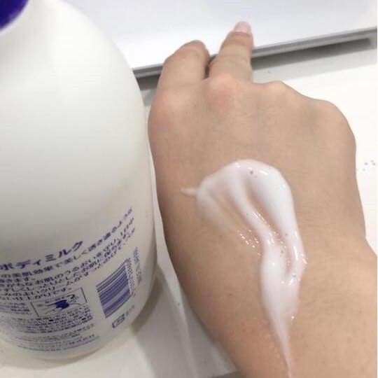 Dưỡng thể trắng da Hatomugi ban đêm 400ml The Body Milk Nhật Bản - Dưỡng Thể Thương hiệu HATOMUGI | ALamDep.com