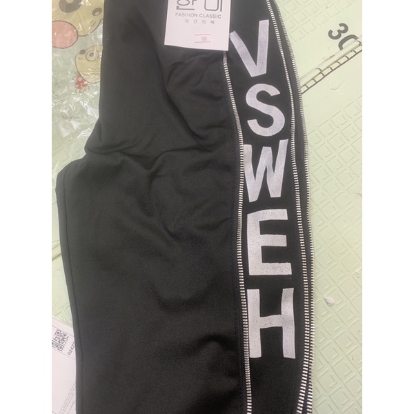 Quần bom nữ VSWEH viền khóa thể thao thời trang LADYA STORE M180