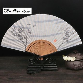 Quạt xếp cổ trang  nghệ thuật