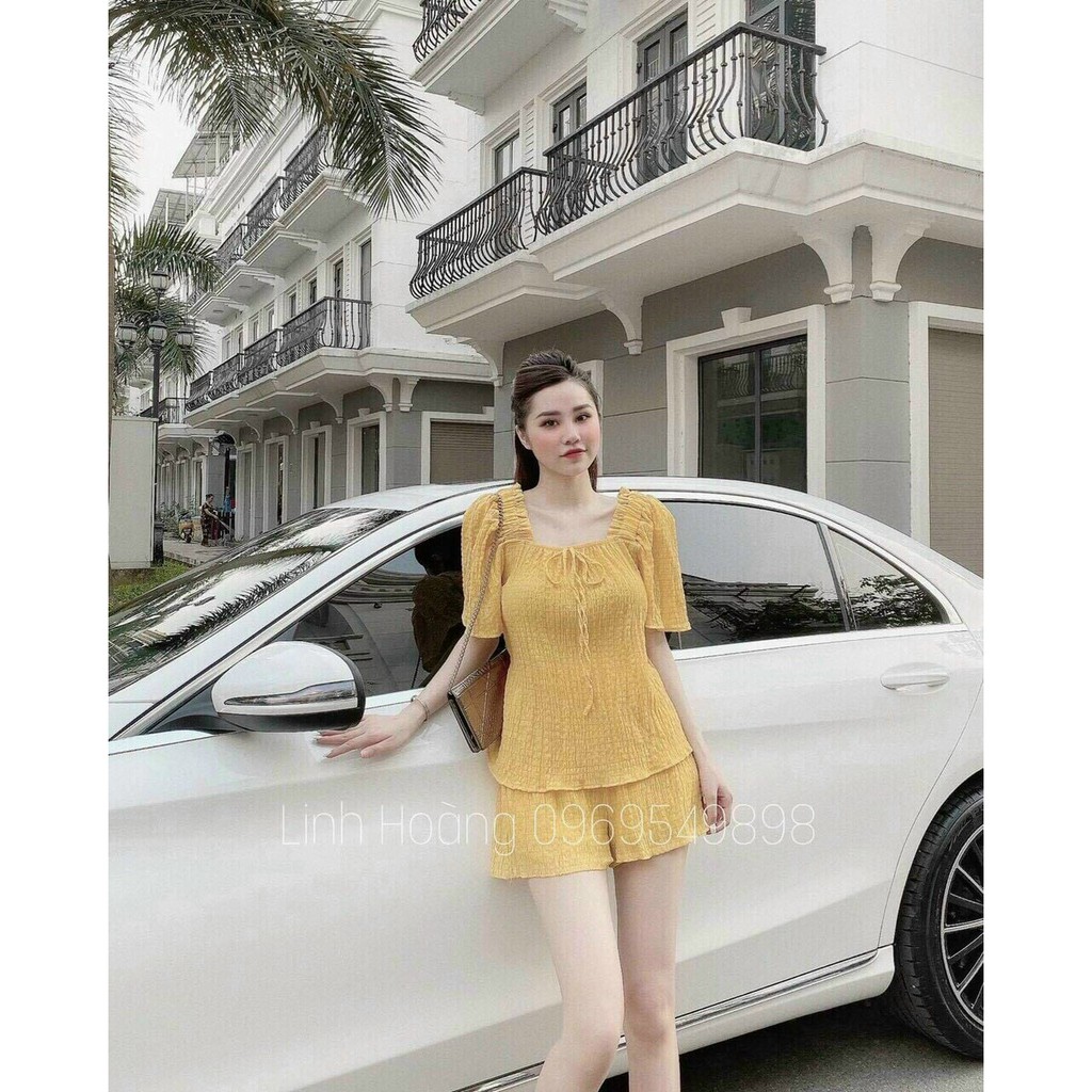 Set bộ áo cổ nhún và quàn ngắn xinh xắn