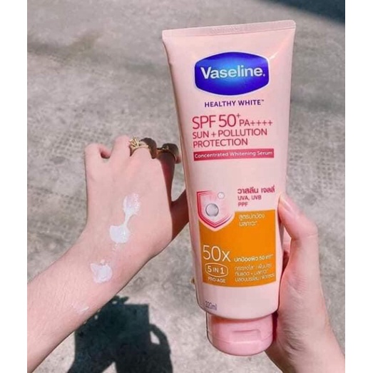 (Bill Thái) Vaseline 50x Serum Chống Nắng SPF50 + Dưỡng Da Sáng Khoẻ 320ml