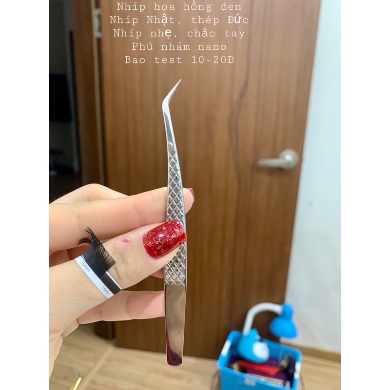 Nhíp hoa hồng đen