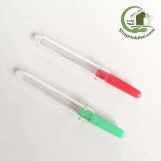 Cây xỏ chỉ bằng tay