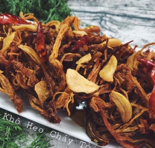 [freeship 99k toàn quốc 500 gr heo khô cháy tỏi thơm ngon