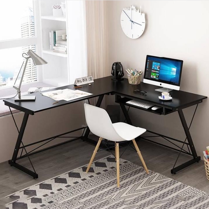 Bàn làm việc chữ L chân chéo mặt gỗ phủ laminate có khung sắt phun sơn tĩnh điện, bàn game