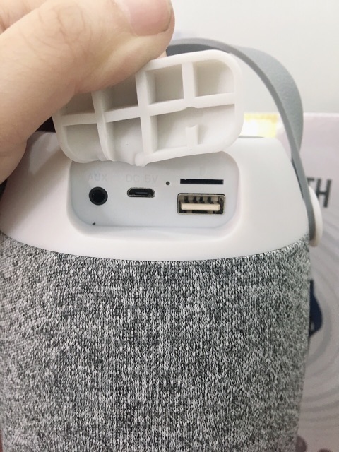 Loa titan bluetooth z4