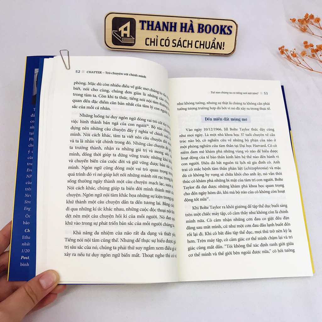 Sách - Chatter - Trò chuyện với chính mình - Tiếng nói nội tâm quyết định cuộc đời của bạn