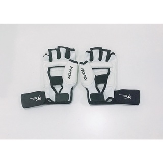 Găng tay tập võ cao cấp || Găng tay bảo hộ hãng Kwon WT chuẩn thi đấu Taekwondo
