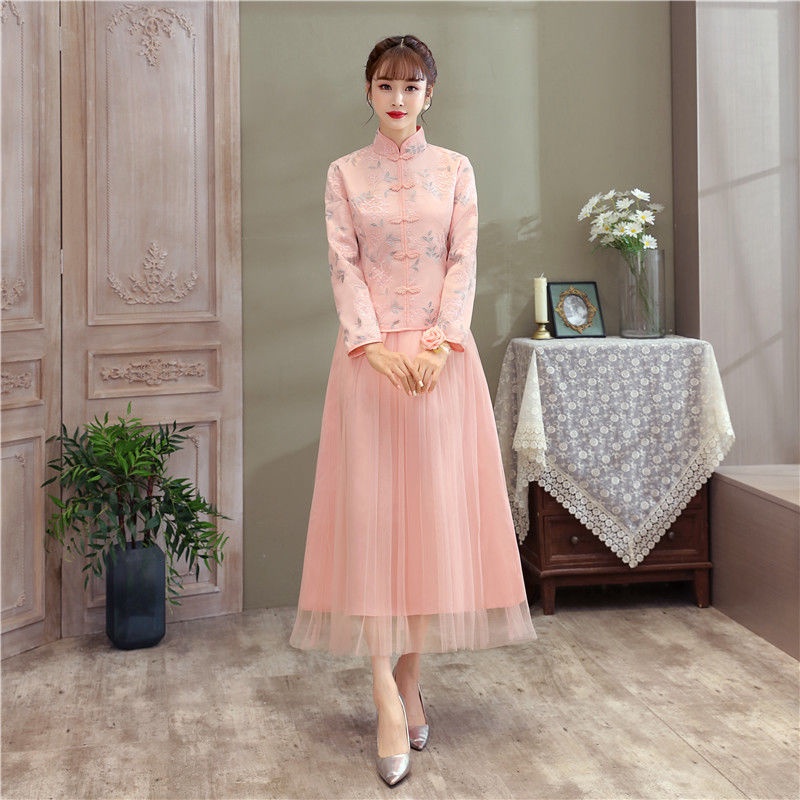 Đầm phù dâu dài tay phong cách mới cổ điển ấm áp