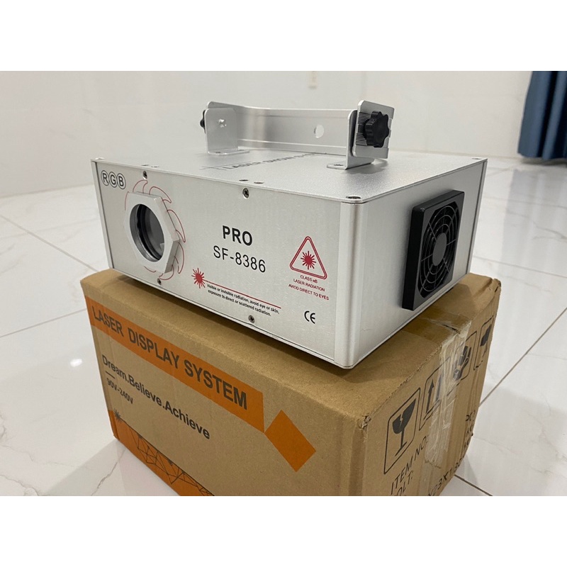 Đèn laser 8386 pro,đèn bay phòng đẹp