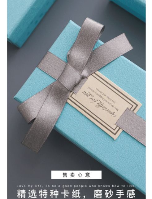 Hộp quà sang trọng