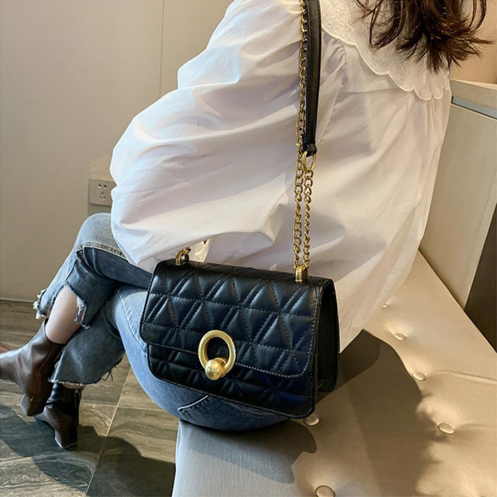 Túi Xách Nữ Đeo Chéo Dây Xích Móc Khóa Hình Tròn  HARA Túi Xách