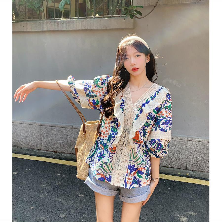 Ao babydoll nu Áo Sơ Mi Cổ Chữ V Phối Ren Dáng Rộng In Họa Tiết Hoa Phong Cách Cổ Điển Thời Trang Mùa Hè 2022 Mới Cho Nữ