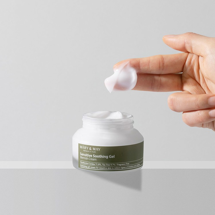 Kem dưỡng ẩm làm dịu cho da nhạy cảm Mary & May Sensitive Soothing Gel Blemish Cream 70ml