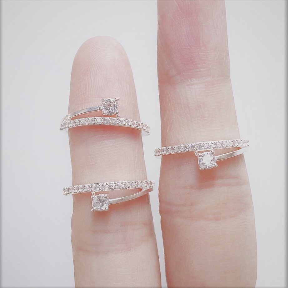 Nhẫn bạc nữ Evasilver đính đá sang trọng cá tính, chất liệu bạc ta thật sáng bóng