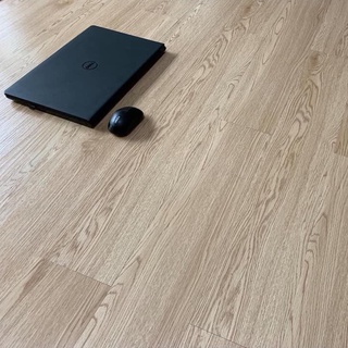 Sàn nhựa dán keo vân gỗ