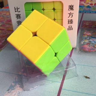 Rubic 2x2x2 xoay trơn không rít