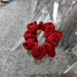 Cột tóc scrunchies trơn xinh xắn