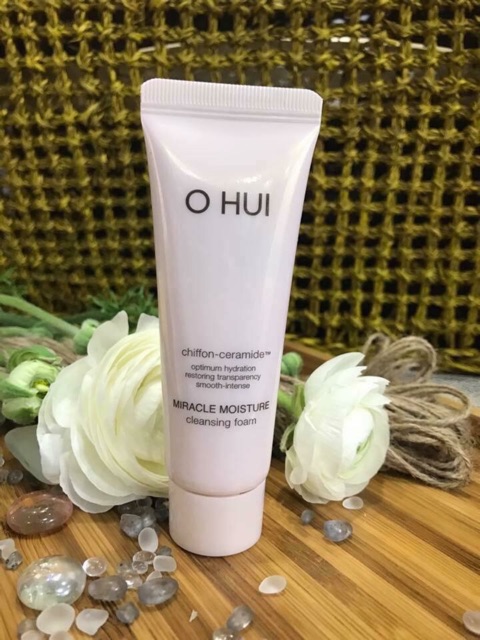 Sữa rửa mặt Ohui hồng 40ml - Ohui Miracle Moisture Cleansing Foam