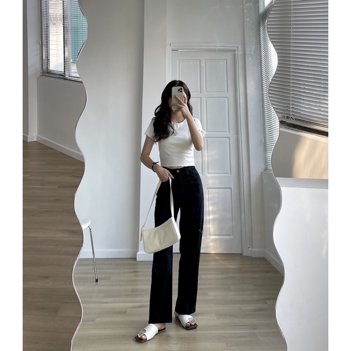 Quần jeans suông dài đen evis + Áo croptop thank you