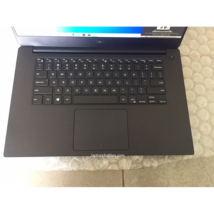 Laptop Dell XPS 15 9550 Cpu I7 6700HQ. Ram 8G. SSD 256G. GeFocre GTX 960M. 15''6 FHD.