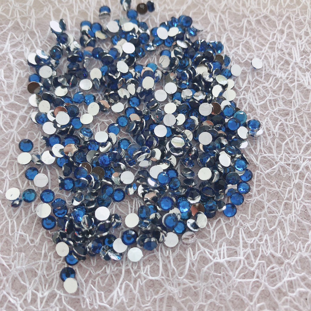 Hạt nhựa giả đá trang trí nón mũ, giày dép, túi xách, váy áo 2-3mm
