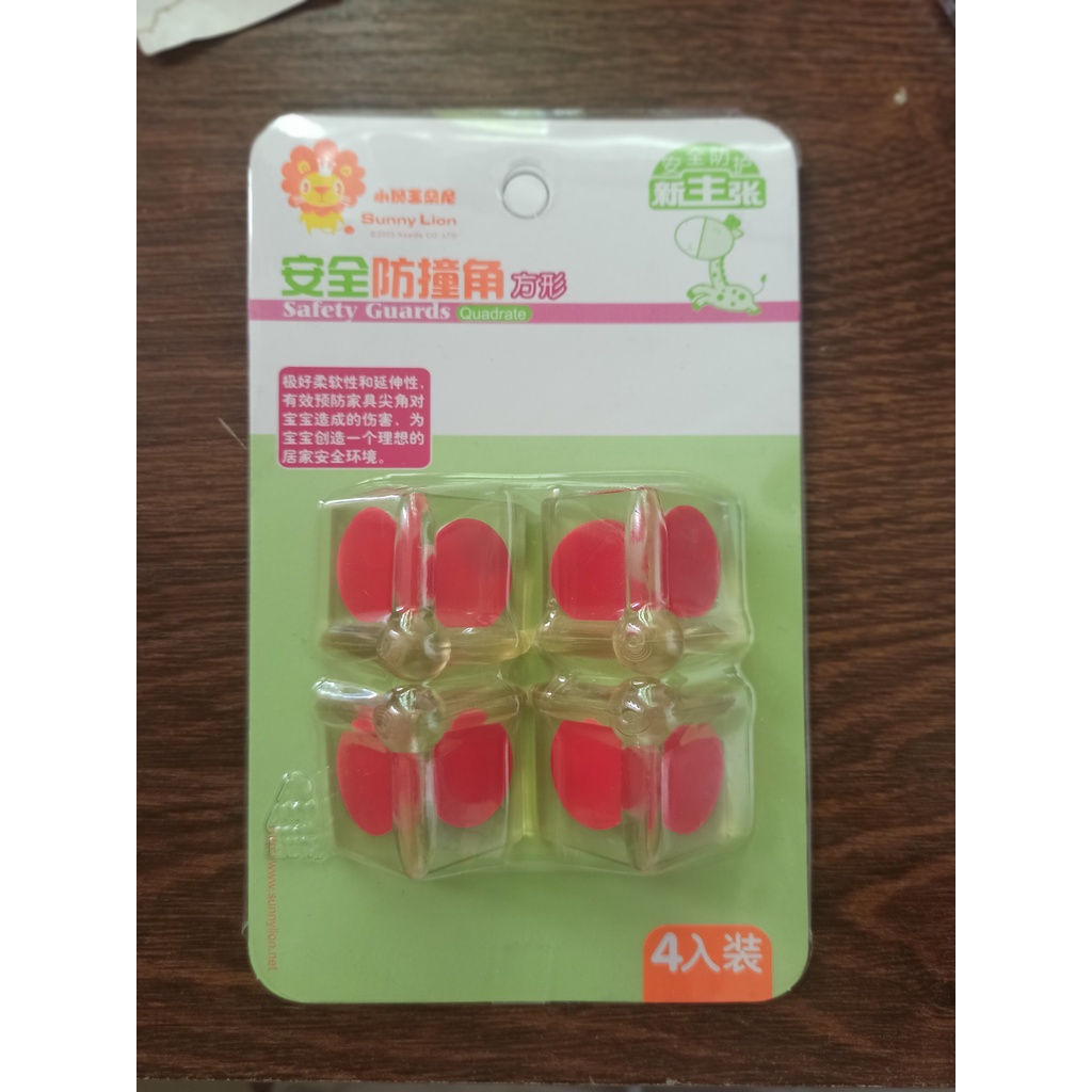 Bịt góc bàn an toàn cho bé ngăn tổn thương từ va chạm với các góc nhọn của bàn ghế [MẸ và BÉ BABYKING]