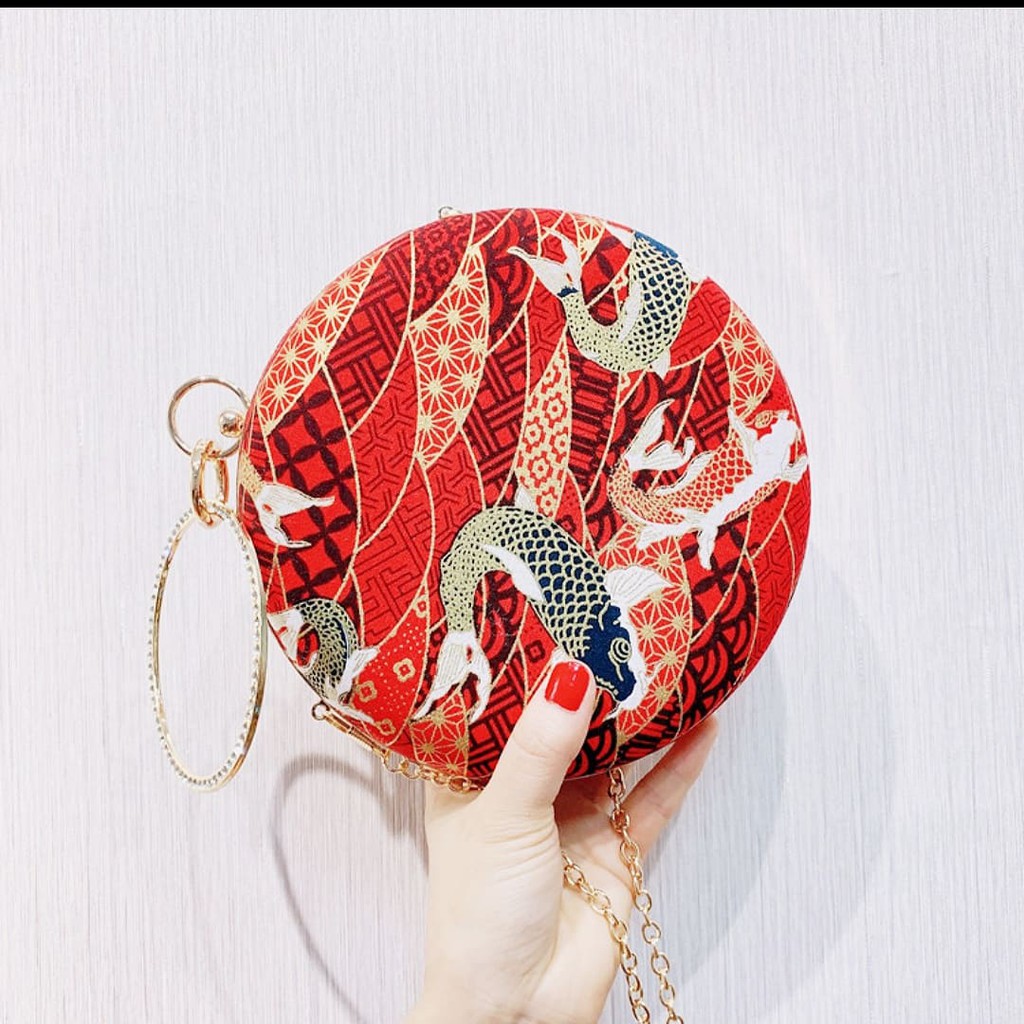 Túi tròn cổ trang họa tiết in