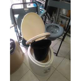 Toilet vệ sinh di động, bô vệ sinh cho người lớn, người già, người ốm, mang bầu