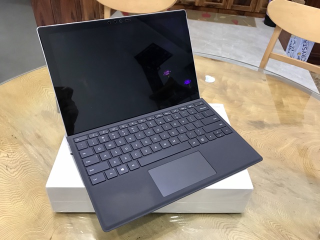 Suface pro 5 hàng mới 99% fullbox còn bảo hành 09/2020 | BigBuy360 - bigbuy360.vn