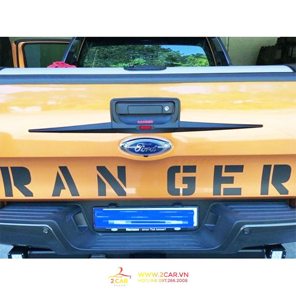 Ốp Tay Mở Cốp Xe Ford Ranger Nhựa Đen, Dùng Chung Các Đời Xe