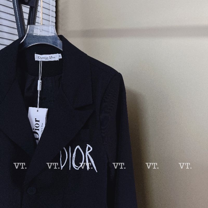 Áo vest Dior 2022.
