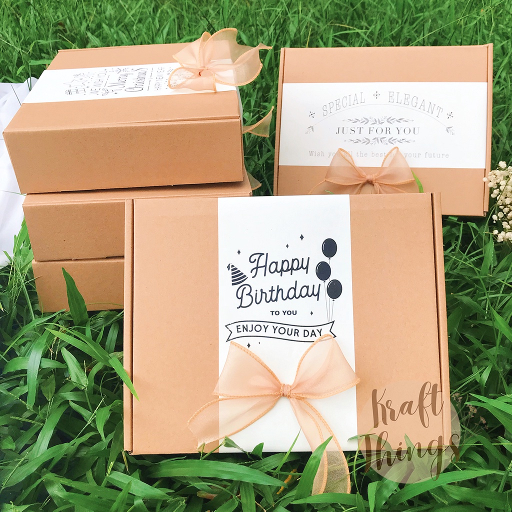 Hộp đựng quà kraft Happy Birthday - Hộp quà tặng sinh nhật kèm rơm lót Kraft Things