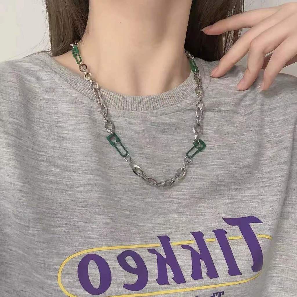 Vòng cổ Mặt Hình Ghim Cài Màu Xanh Lá Đậm Phong Cách hip hop Thời Trang Mới Dành Cho Nam Và Nữ