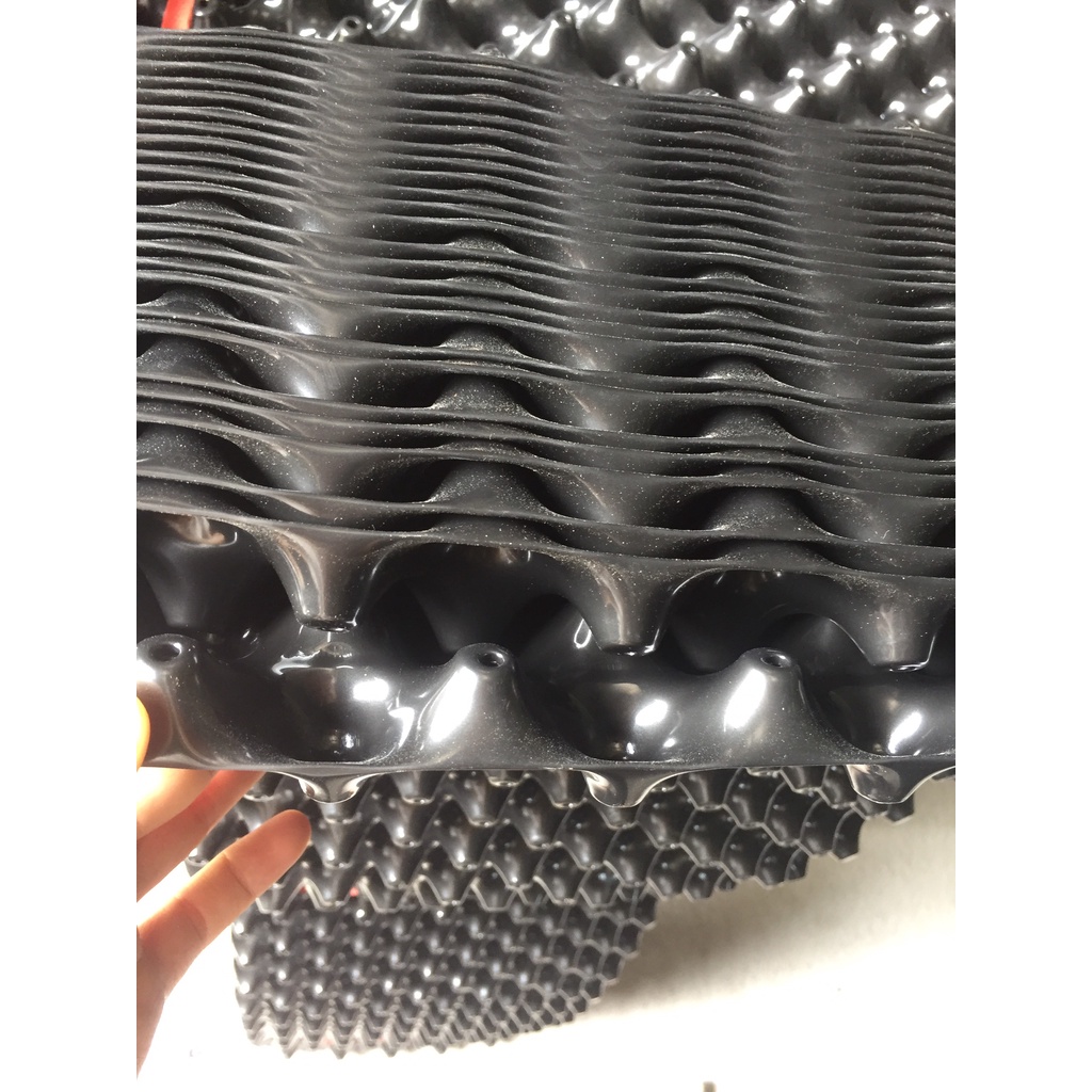 50M BẦU V6 CAO 25CM TẶNG KÈM ỐC VÍT ( KHAY TÚI ƯƠM , DỊCH TRUYỀN CHO CÂY, LƯỚI CHỐNG NẮNG)