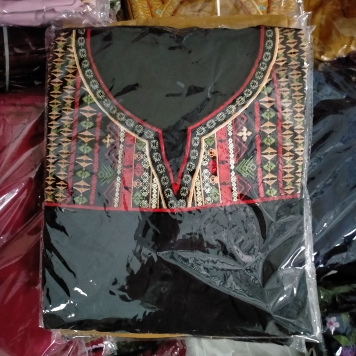 Áo thun Cotton thêu họa tiết phong cách Negligee MUDE màu đen