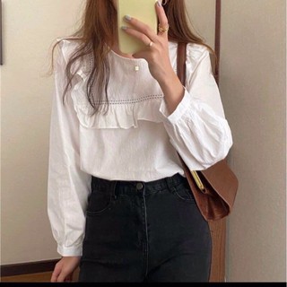 Áo Babydoll trắng kem bèo cổ tay phồng