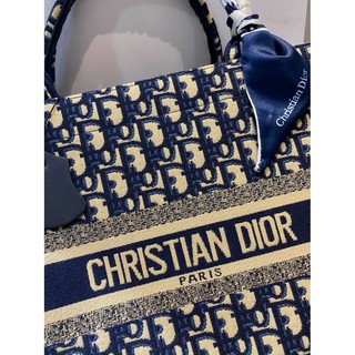 Túi Dior thổ cẩm