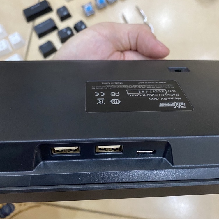 Bàn phím cơ không dây Royal Kludge RK G68 HOTSWAP, Led RGB, Type C, Bluetooth 5.0, Wireless 2.4G - Chính hãng