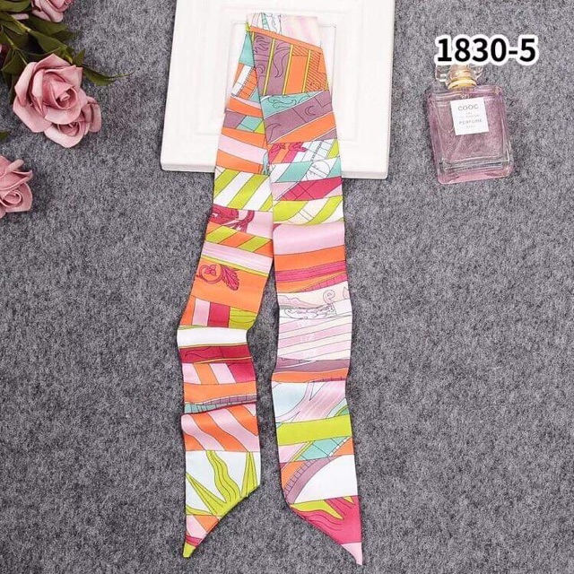 Khăn quấn túi xách.