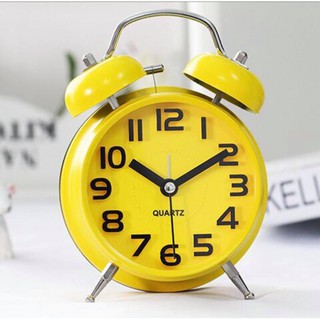 Đồng hồ báo thức cổ điển dễ thương