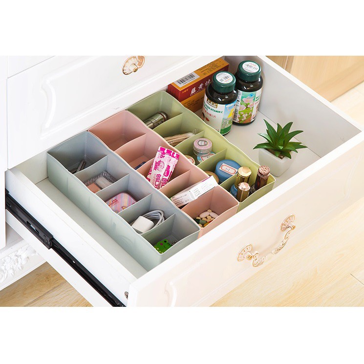 Hộp đựng đồ lót, vớ, vật dụng gia đình 5 ngăn - giao màu ngẫu nhiên