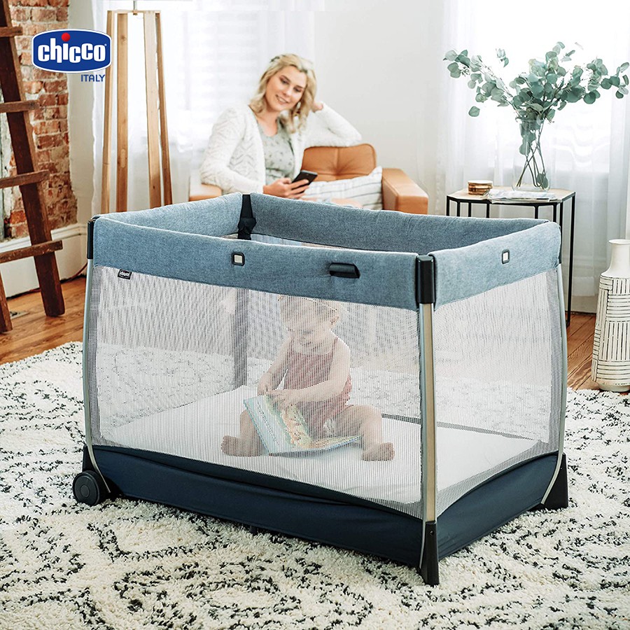 Cũi lưới đa năng Chicco Lullaby Camden